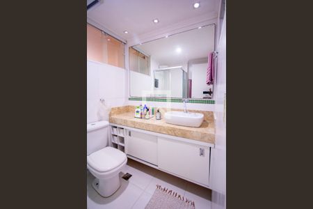 Apartamento à venda com 78m², 3 quartos e 2 vagasBanheiro da Suíte