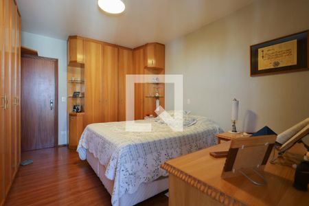 Apartamento à venda com 164m², 4 quartos e 4 vagas Apartamento à venda com 164m², 4 quartos e 4 vagasSuíte 1