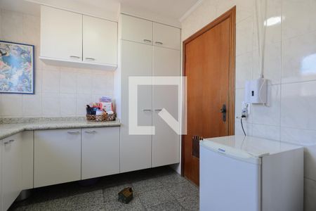 Apartamento à venda com 164m², 4 quartos e 4 vagas Apartamento à venda com 164m², 4 quartos e 4 vagasÁrea de serviço