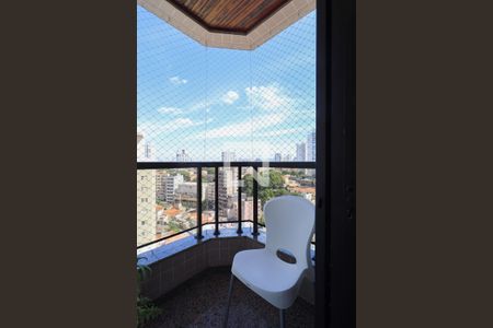 Apartamento à venda com 164m², 4 quartos e 4 vagas Apartamento à venda com 164m², 4 quartos e 4 vagasVaranda da Suíte 1