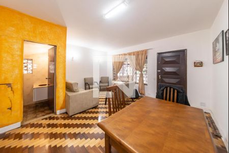 Sala de casa à venda com 3 quartos, 130m² em Vila Cordeiro, São Paulo