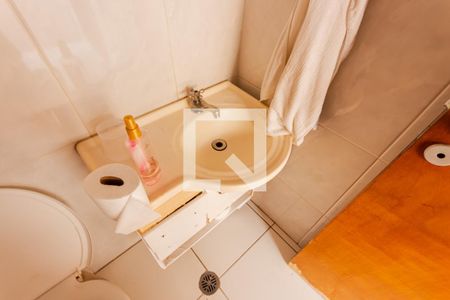 Casa à venda com 260m², 3 quartos e 10 vagasBanheiro de Serviço