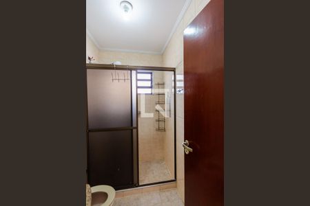 Casa à venda com 260m², 3 quartos e 10 vagasBanheiro da Suíte