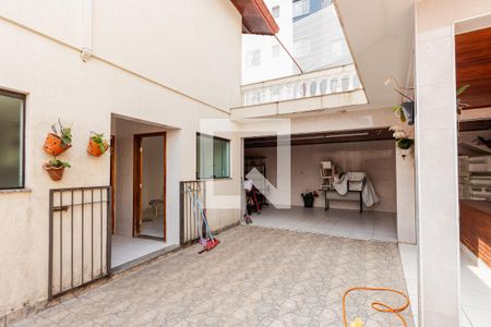 Casa à venda com 260m², 3 quartos e 10 vagasQuintal