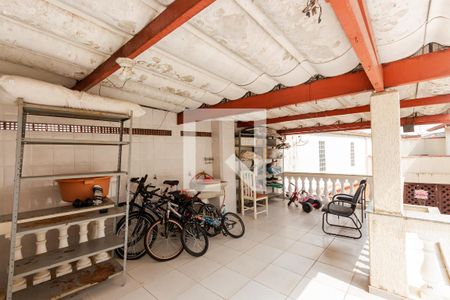 Casa à venda com 260m², 3 quartos e 10 vagasÁrea de Serviço