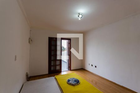 Suíte de casa para alugar com 3 quartos, 260m² em Santa Maria, Santo André