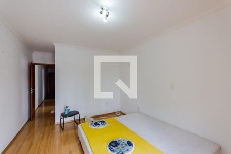 Suíte de casa para alugar com 3 quartos, 260m² em Santa Maria, Santo André