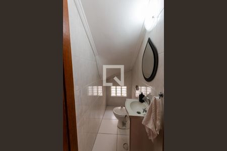 Lavabo de casa para alugar com 3 quartos, 260m² em Santa Maria, Santo André