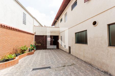 Casa à venda com 260m², 3 quartos e 10 vagasQuintal
