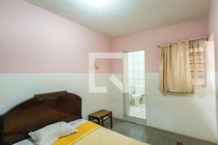 Casa à venda com 210m², 3 quartos e 3 vagasSuíte 1