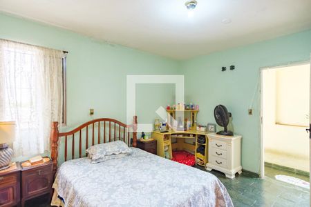 Casa à venda com 210m², 3 quartos e 3 vagasSuíte 2