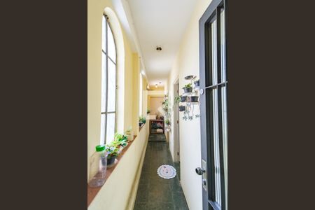 Casa à venda com 210m², 3 quartos e 3 vagasCorredor dos Quartos