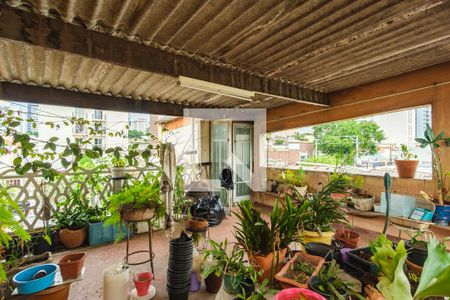 Casa à venda com 210m², 3 quartos e 3 vagasTerraço