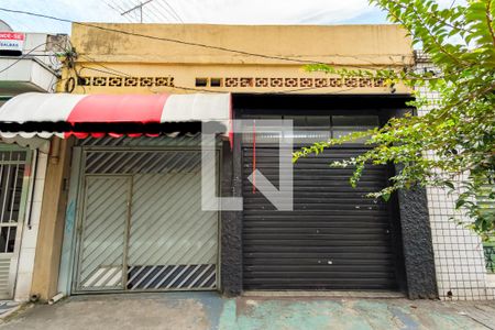 Casa à venda com 210m², 3 quartos e 3 vagasFachada