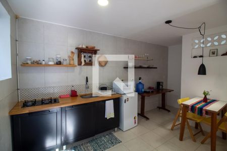 Cozinha de casa para alugar com 1 quarto, 40m² em Jardim dos Estados, São Paulo