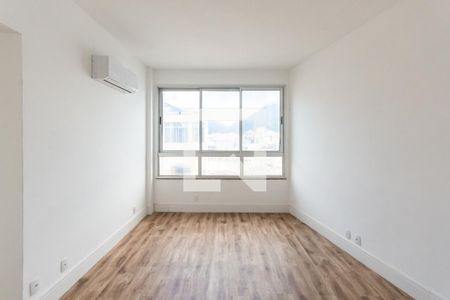 Suíte de apartamento à venda com 4 quartos, 130m² em Tijuca, Rio de Janeiro