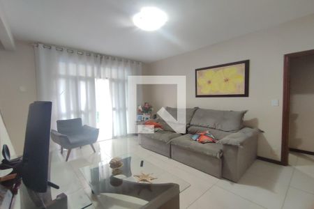 Sala de casa à venda com 4 quartos, 217m² em Taquara, Rio de Janeiro