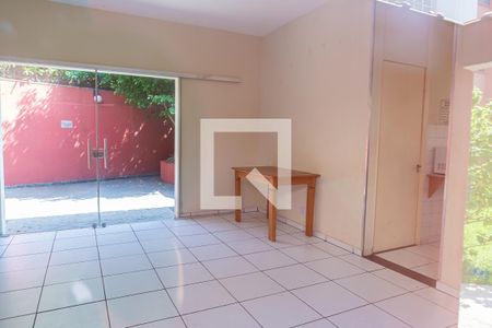 Apartamento para alugar com 58m², 2 quartos e 1 vagaÁrea comum - Salão de festas