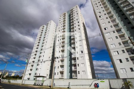 Apartamento para alugar com 47m², 2 quartos e 2 vagas Apartamento para alugar com 47m², 2 quartos e 2 vagasFachada