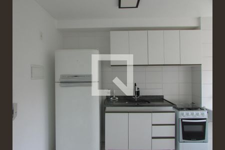 Cozinha de apartamento para alugar com 1 quarto, 32m² em Água Branca, São Paulo