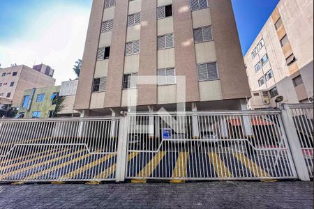 Apartamento para alugar com 76m², 2 quartos e 1 vagaFachada
