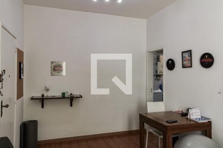 Sala de apartamento para alugar com 2 quartos, 70m² em Copacabana, Rio de Janeiro