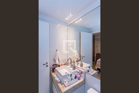 Apartamento à venda com 81m², 2 quartos e 1 vagaBanheiro suite