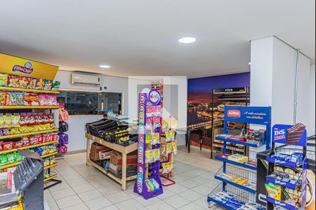 Apartamento à venda com 81m², 2 quartos e 1 vagaMini mercado