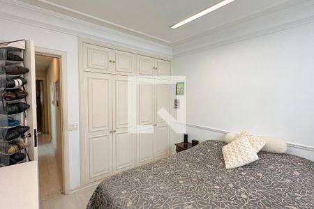 Apartamento à venda com 170m², 3 quartos e sem vaga Apartamento à venda com 170m², 3 quartos e sem vagaQuarto 02