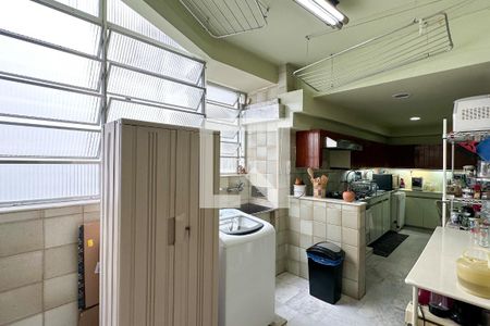 Apartamento à venda com 170m², 3 quartos e sem vaga Apartamento à venda com 170m², 3 quartos e sem vagaÁrea de Serviço