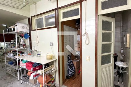 Apartamento à venda com 170m², 3 quartos e sem vaga Apartamento à venda com 170m², 3 quartos e sem vagaÁrea de Serviço