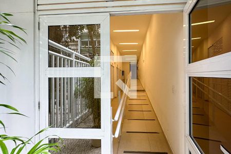 Apartamento à venda com 170m², 3 quartos e sem vaga Apartamento à venda com 170m², 3 quartos e sem vagaEntrada de serviço