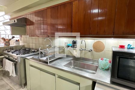 Apartamento à venda com 170m², 3 quartos e sem vaga Apartamento à venda com 170m², 3 quartos e sem vagaCozinha