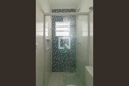 Banheiro de kitnet/studio para alugar com 1 quarto, 17m² em Gopouva, Guarulhos