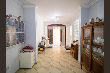 Sala de casa à venda com 5 quartos, 500m² em Vila Nivi, São Paulo