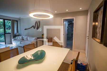 Sala de estar  de apartamento para alugar com 3 quartos, 120m² em Laranjeiras, Rio de Janeiro