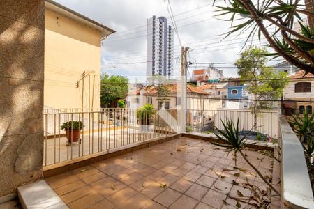 Varanda de casa à venda com 3 quartos, 170m² em Vila Bertioga, São Paulo