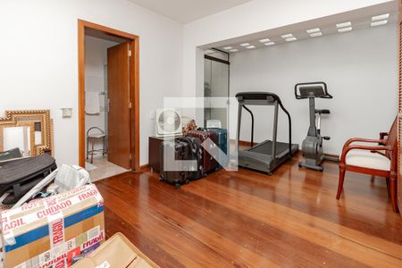 Casa de condomínio à venda com 901m², 5 quartos e 6 vagasSuíte de Hóspedes