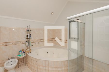 Casa de condomínio à venda com 901m², 5 quartos e 6 vagasBanheiro da Suíte 1