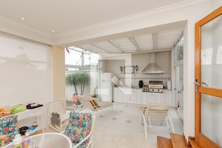 Casa de condomínio à venda com 901m², 5 quartos e 6 vagasChurrasqueira