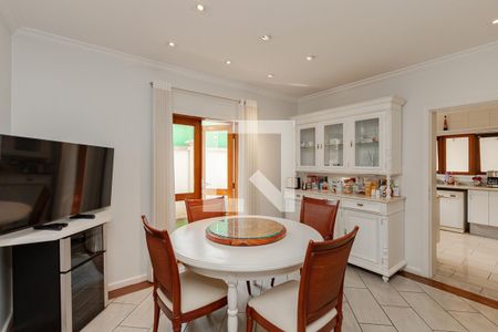 Casa de condomínio à venda com 901m², 5 quartos e 6 vagasCopa