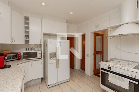 Casa de condomínio à venda com 901m², 5 quartos e 6 vagasCozinha