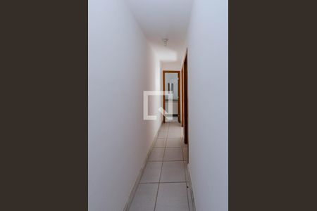 Corredor de apartamento para alugar com 2 quartos, 55m² em Buritis, Belo Horizonte