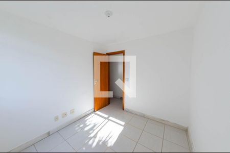 Quarto 2 de apartamento para alugar com 2 quartos, 55m² em Buritis, Belo Horizonte