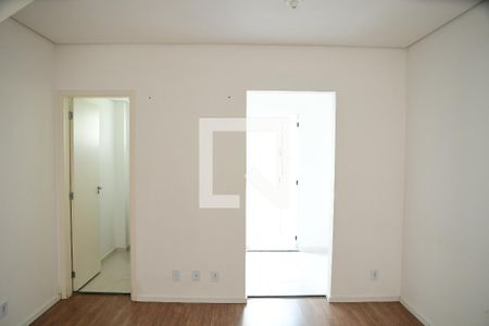 Sala de casa de condomínio para alugar com 2 quartos, 60m² em Maranhão, Cotia