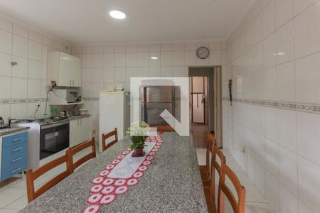 Casa à venda com 142m², 3 quartos e 5 vagas Casa à venda com 142m², 3 quartos e 5 vagasCozinha