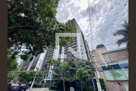 Apartamento para alugar com 90m², 1 quarto e 2 vagasFachaa