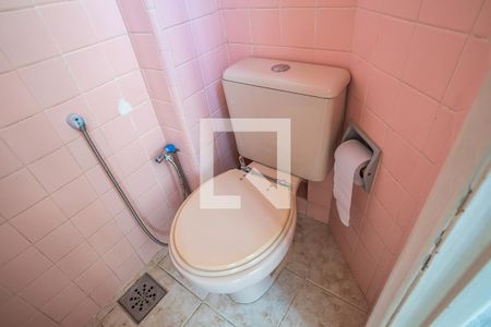 Apartamento para alugar com 72m², 2 quartos e sem vaga Apartamento para alugar com 72m², 2 quartos e sem vagaÁrea de Serviço - Banheiro