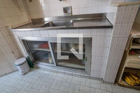 Apartamento para alugar com 72m², 2 quartos e sem vaga Apartamento para alugar com 72m², 2 quartos e sem vagaCozinha - Armários