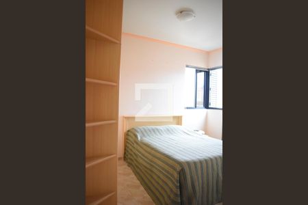 Apartamento para alugar com 102m², 3 quartos e 1 vagaQuarto 2